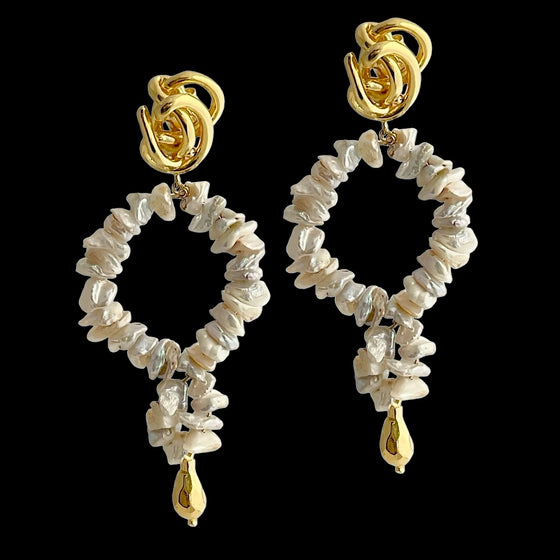 IN-LINE KNOT PEARLS EARRINGS-ONLINE EXCLUSIVE-LIMITED EDITION