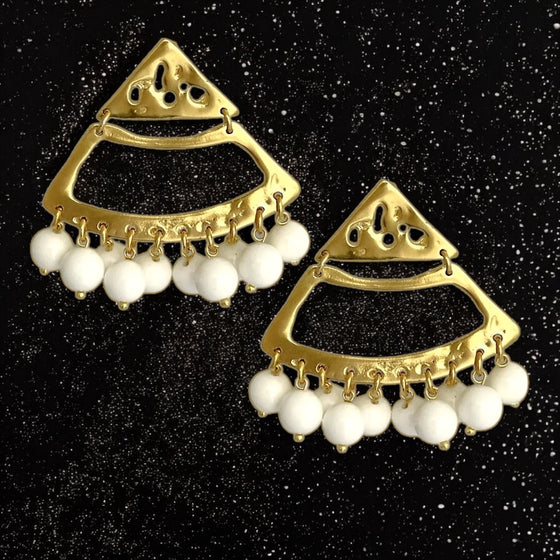 MAU WHITE CORALS EARRINGS