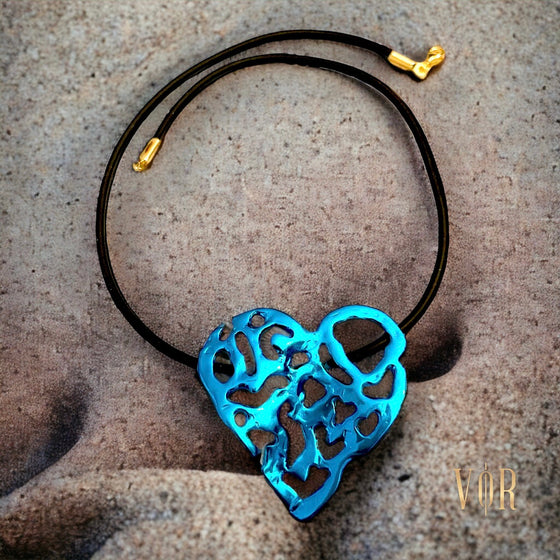 HEART TO HEART LARGE TURQUOISE PENDANT