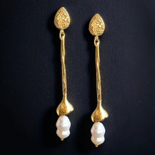  MOMBASA PEARL DROP EARRINGS