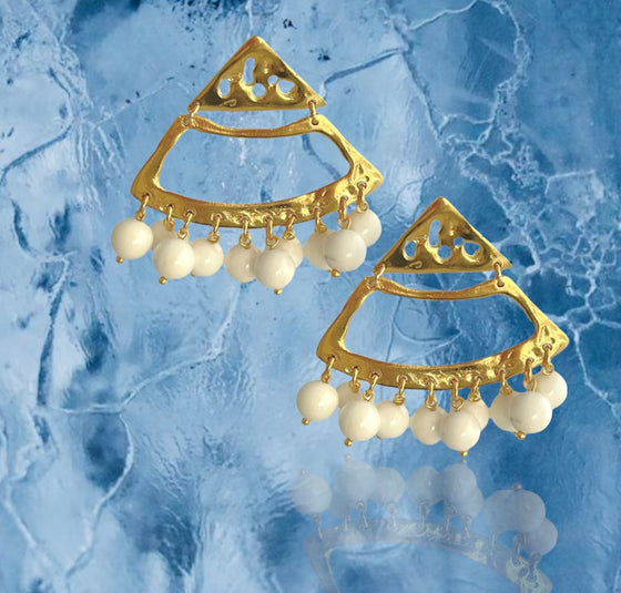 MAU WHITE CORALS EARRINGS